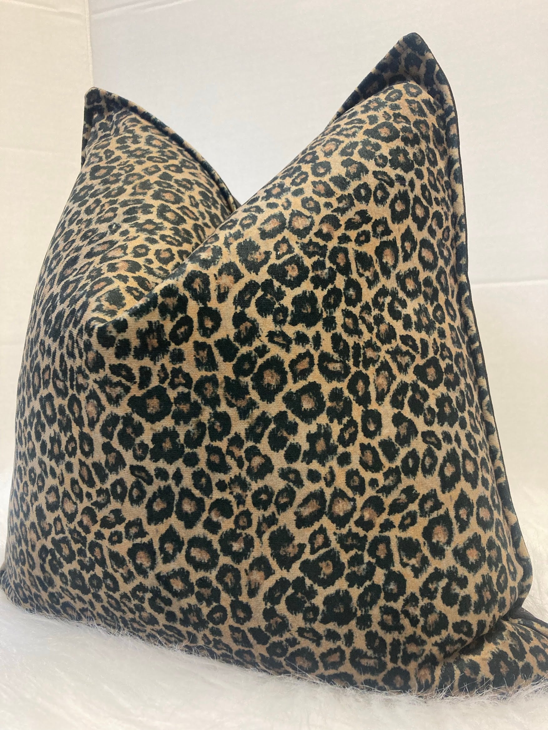 Harlequin designer velvet in leopard print 40x 40 cm cushion cover