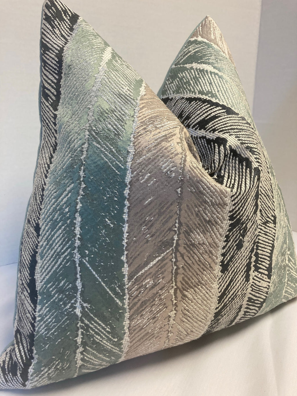 Harlequin Walchia  Indigo Sky Shell Cushion Cover 40cm - 16 Teal/Ink Blue New