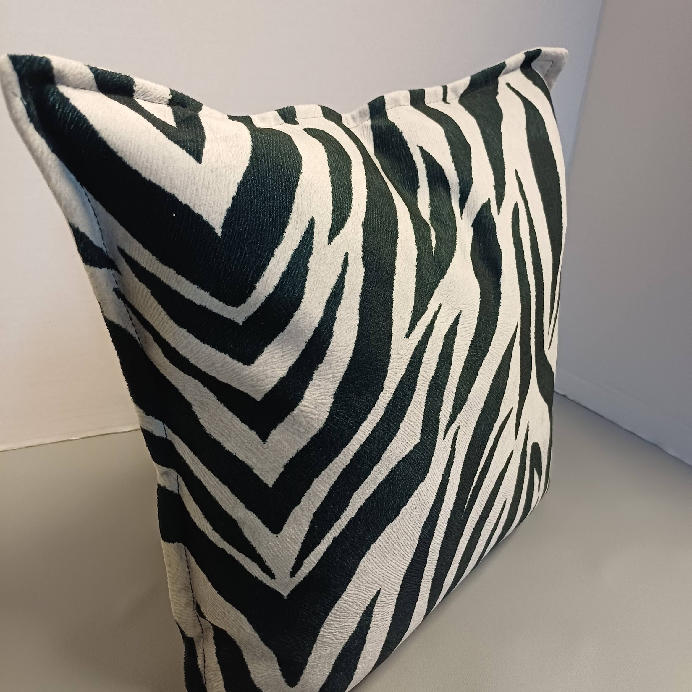 Zebra cushion luxury printed velvet cushion cover 40x40cm