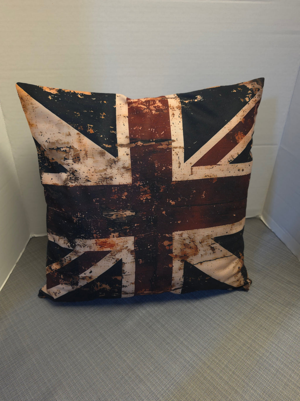 Union Jack retro style cushion design / 40x40 cushion cover only